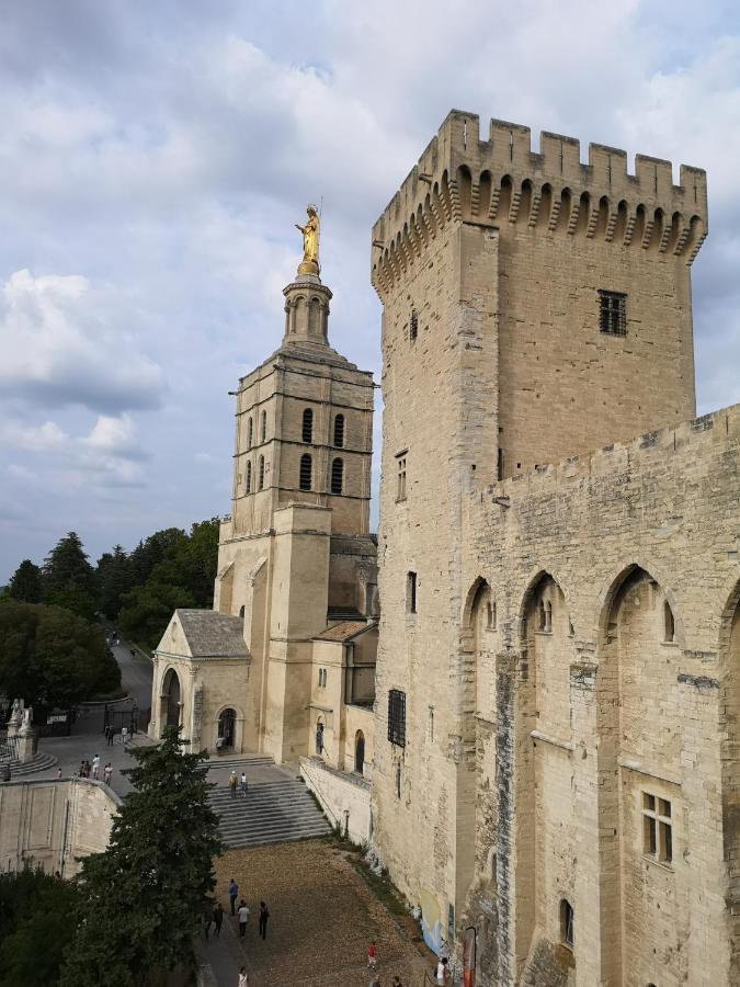 La Maison Grivolas Et Avignon