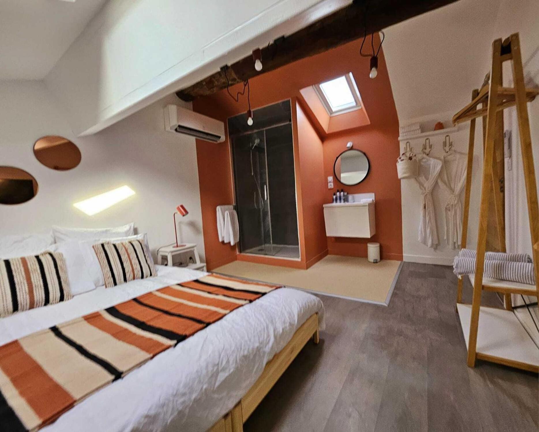 La Maison Grivolas Et Guest house
